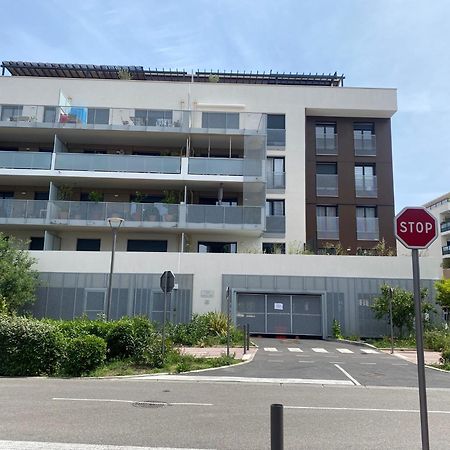 Appartement Type 2 Neuf +Grande Terrasse Le Lavandou Exterior foto